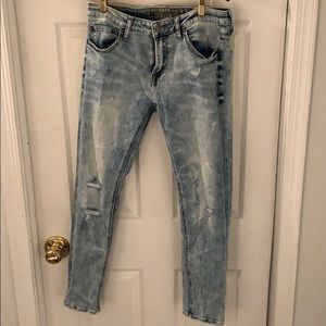 Men’s American Eagle Skinny Jeans Distressed Look